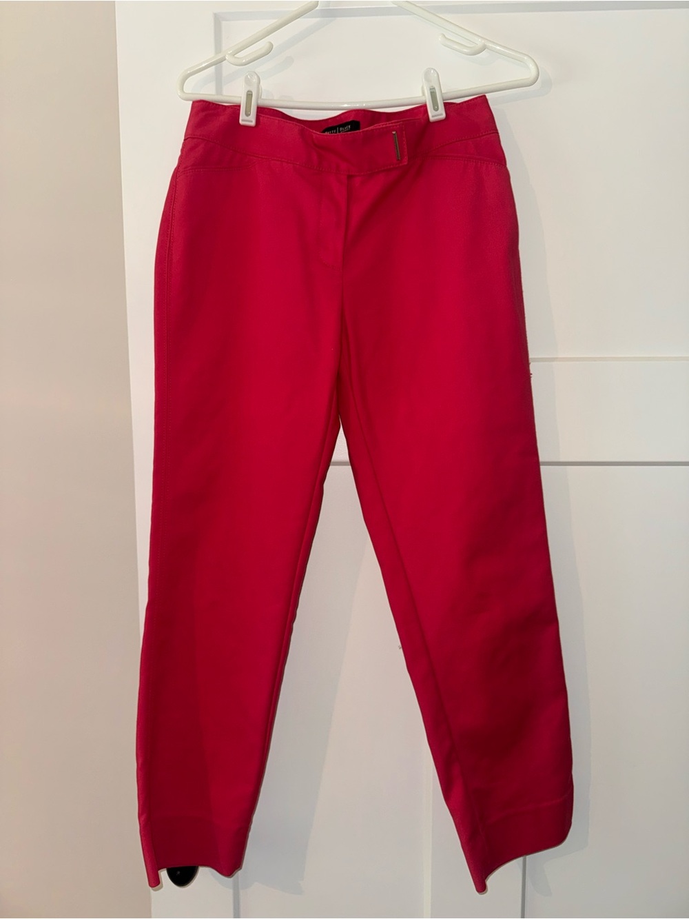 White House Black Market Hot Pink Slim Ankle Pants Sz 4